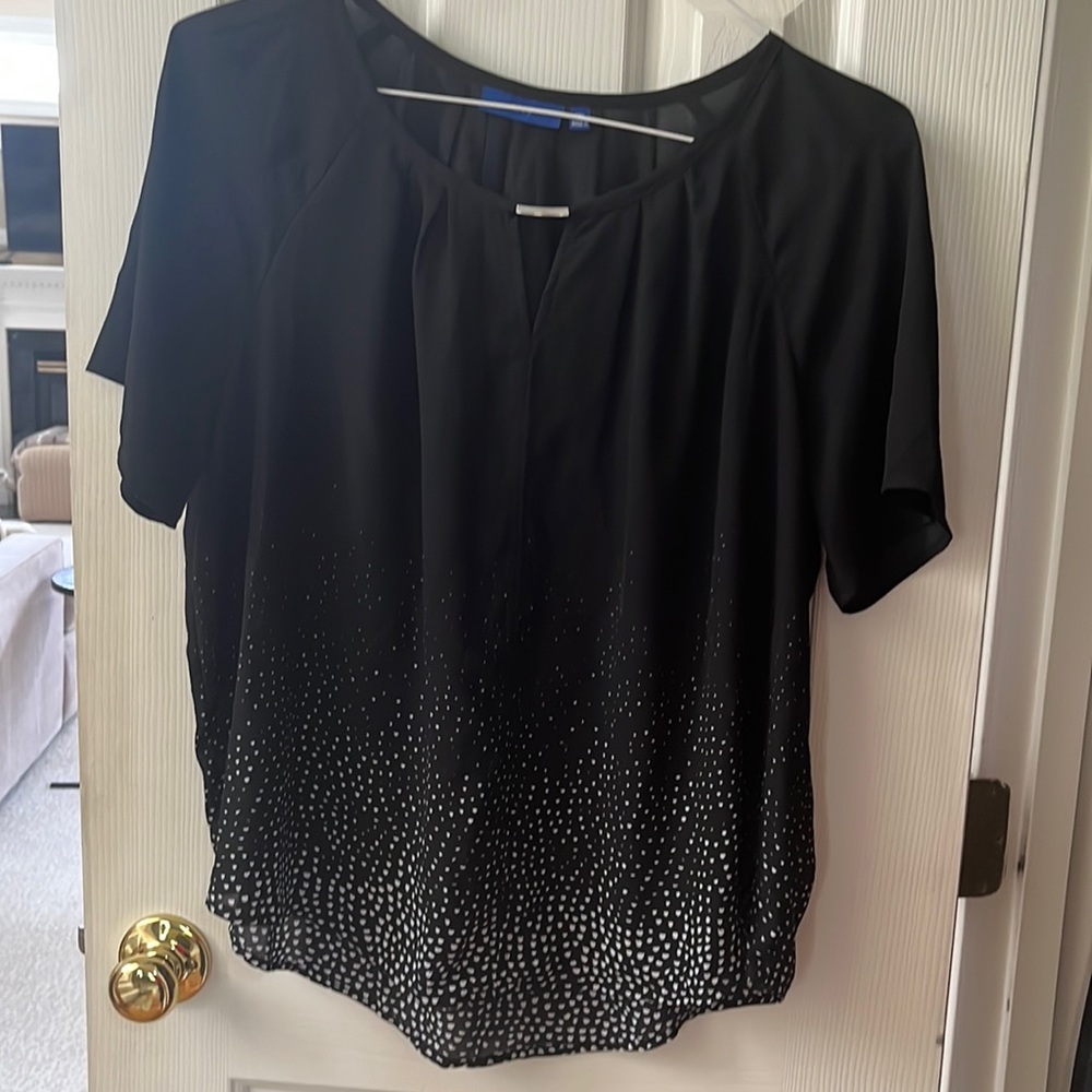 Women’s Black and White Summer Top